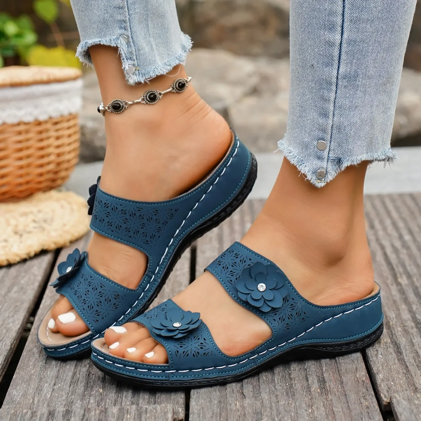 Women's Retro Wedges Sandals Summer Comfortable Round Toe Slippers_voghion.com
