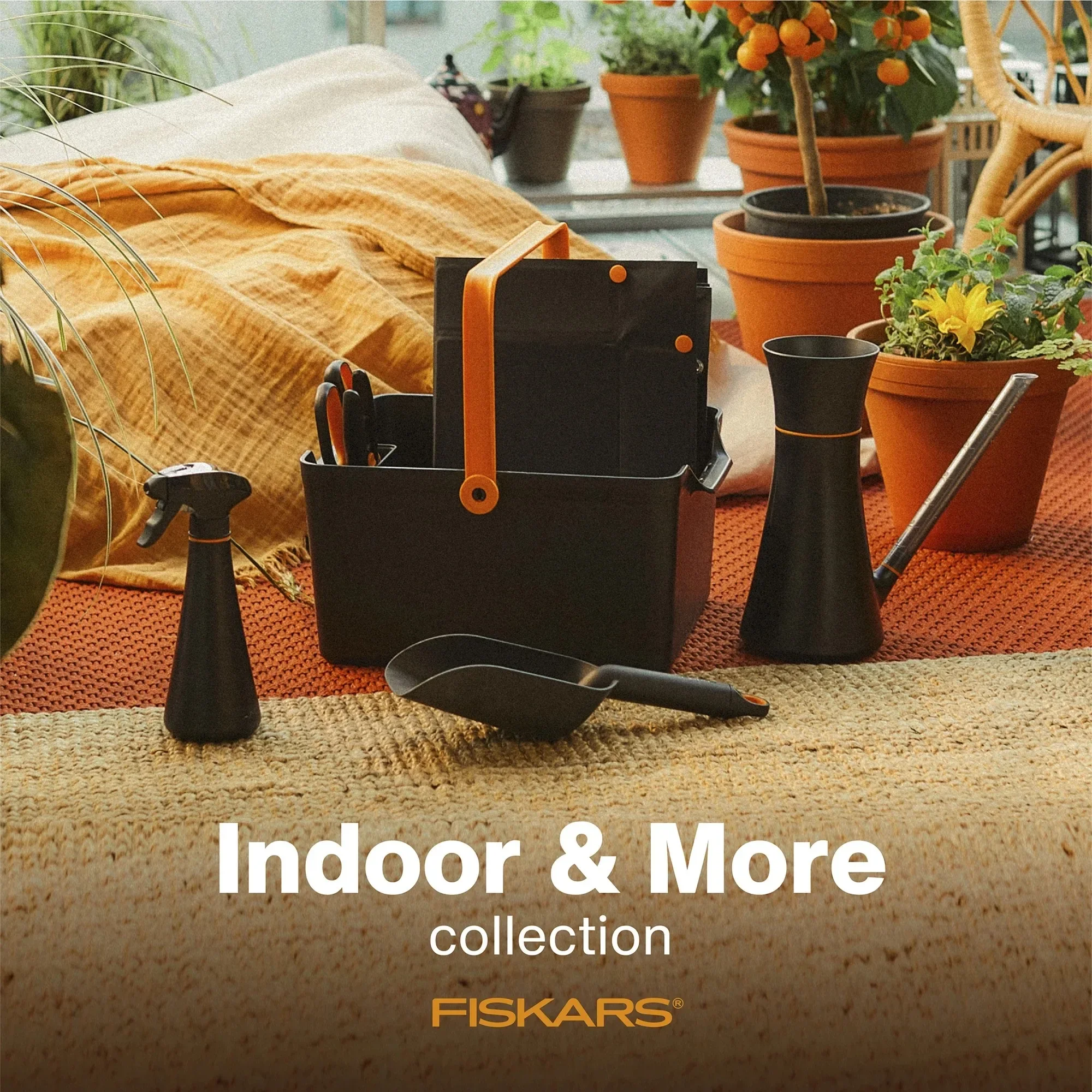 Fiskars داخليًا والمزيد من Regadera Naranja y Negro