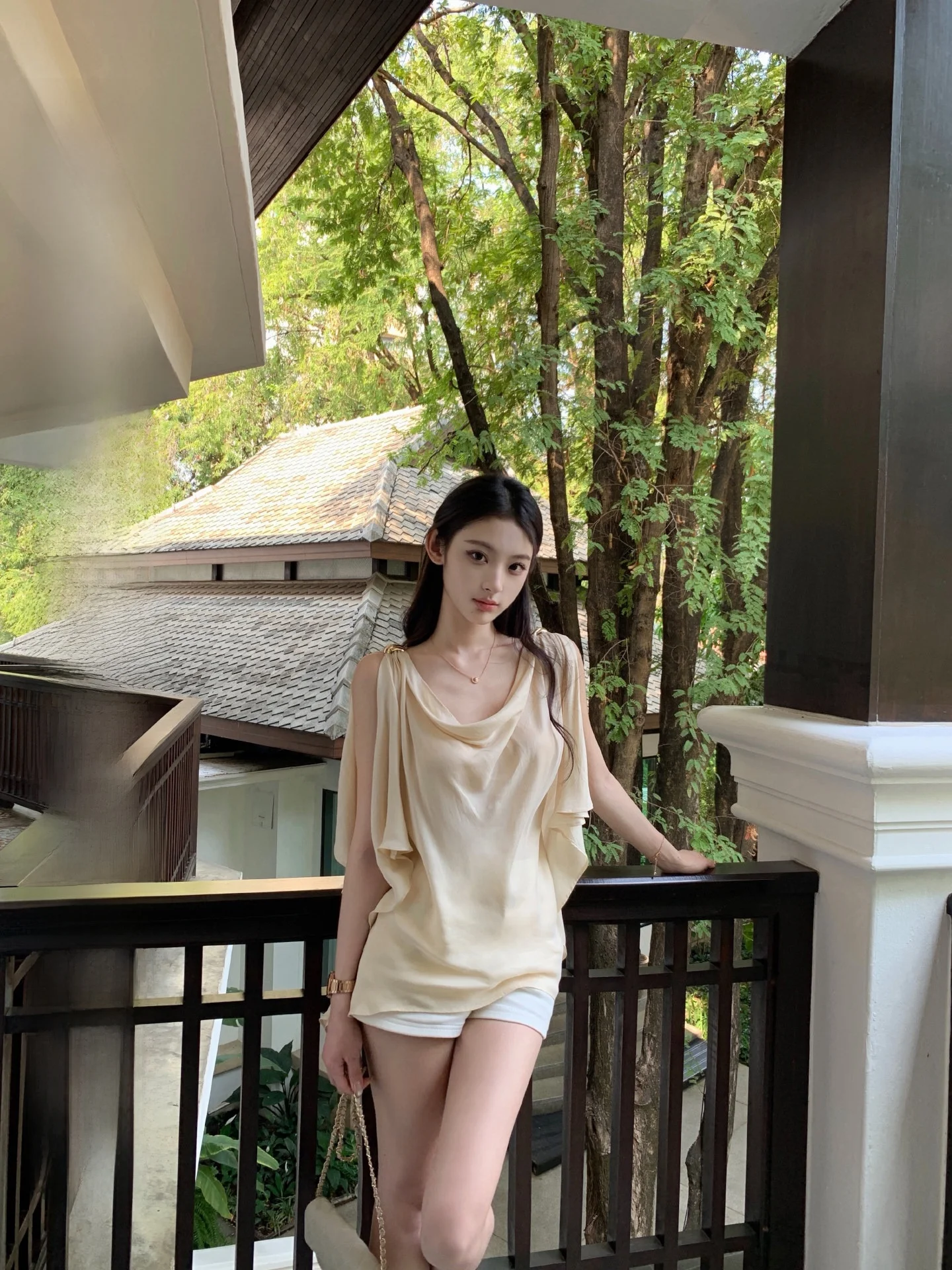 

OKMASHOP Summer Falling into Midsummer Sleeveless Sexy Shoulder Bared Women's Shirt Spring Summer Design Pure Desire Atmosphere