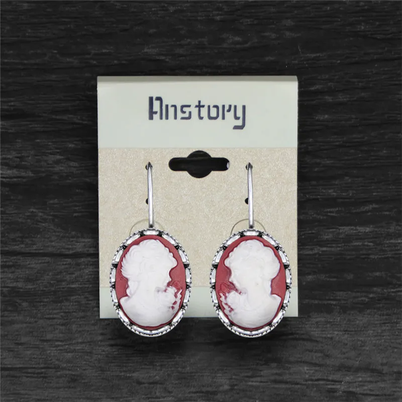 Lady Queen Cameo Necklace Earring Ring Set For Women Antique Silver Plated Oval Red Bead Fashion Flower Pendant Jewelry