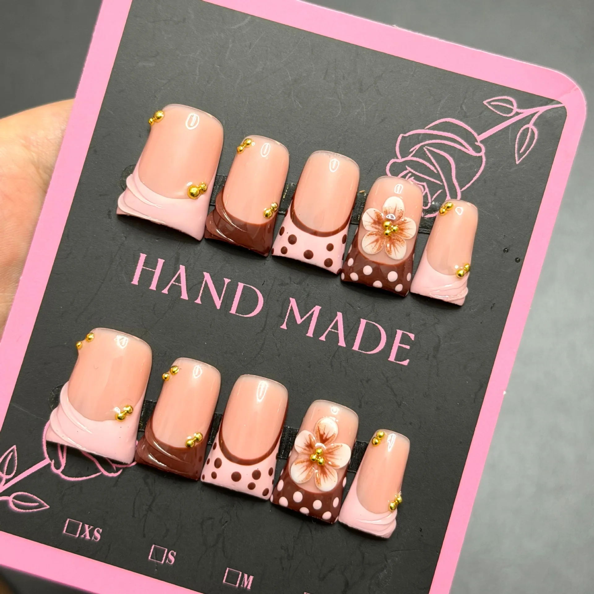 10 Stück hochwertige künstliche Nägel im Retro-Stil, handbemalte Muster, gepunktete Designs, kleine glänzende Goldperlen, handgefertigt. – Detail 5