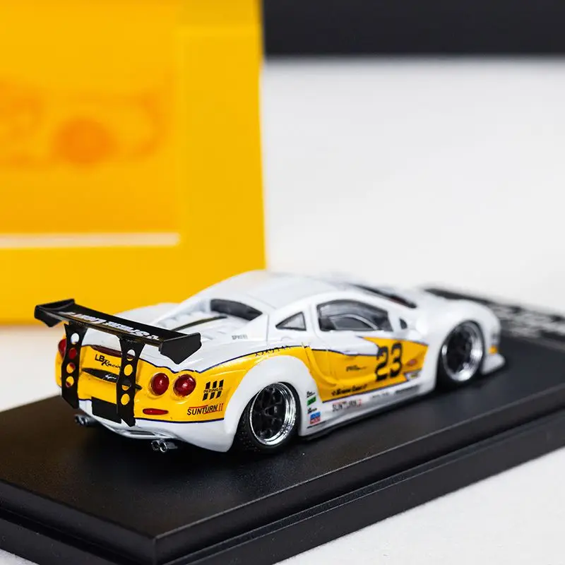 モータル 1/64 オロチ スーパーカー 合金製レーシングカー ダイキャスト＆おもちゃの車 ミニチュアスケールモデルカー 子供向け