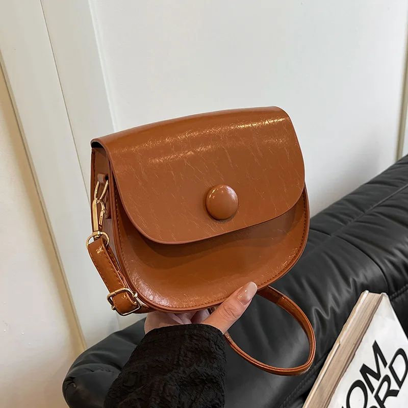 Retro commuter solid color shoulder messenger bag versatile casual saddle bag