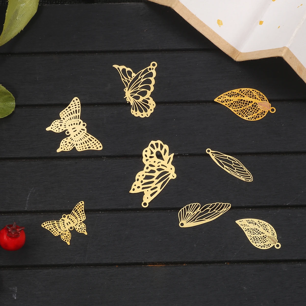 10Pcs/Lot Copper Hollow Butterfly Findings End Beads Cap Filigree Loose Spacer Bead For DIY Jewelry Finding Making Accessories