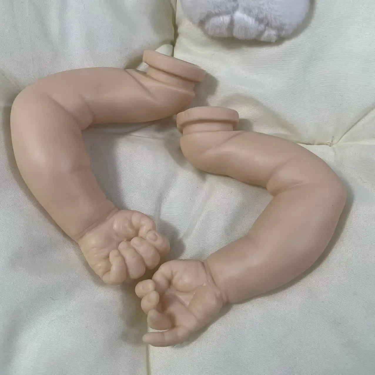 21 Inch Eric/Erica Reborn Vinyl Pop Kit Levensechte Onbeschilderde Pasgeboren Baby Schimmel Pop Delen Met Doek Lichaam