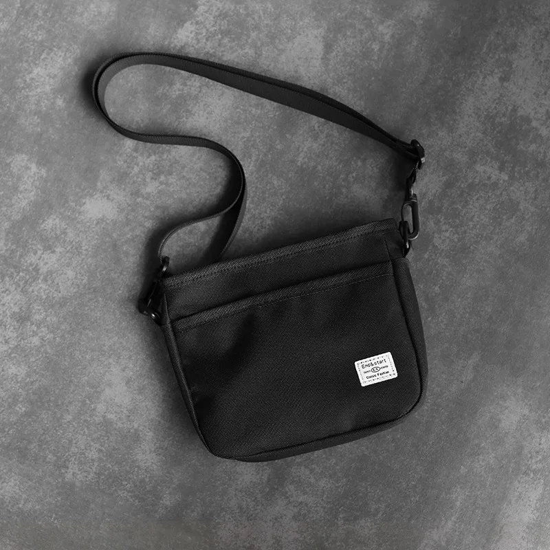 Men's crossbody mini crossbody bag, waterproof, casual and simple, lightweight square crossbody bag