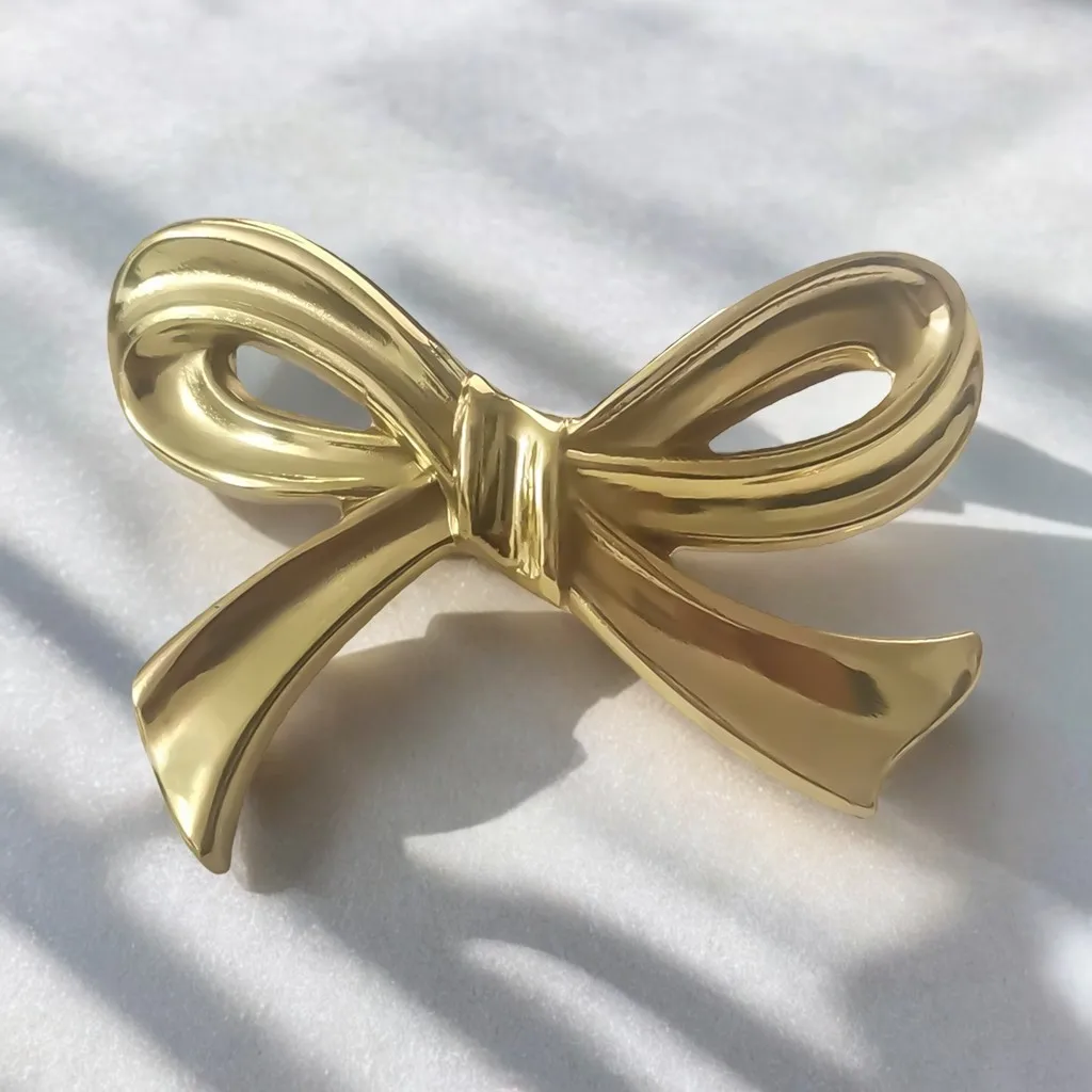 1pc Bowknot Shape Gold Drawer Handle European Style Classic Cabinet Pulls for Dresser Wardrobe Handle Furniture Knobs 7x5cm