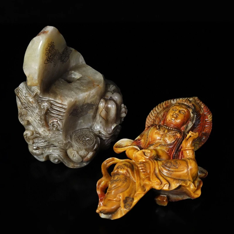 

Wooden box Shoushan stone hand-carved with lotus base Guanyin Buddha statue ornament