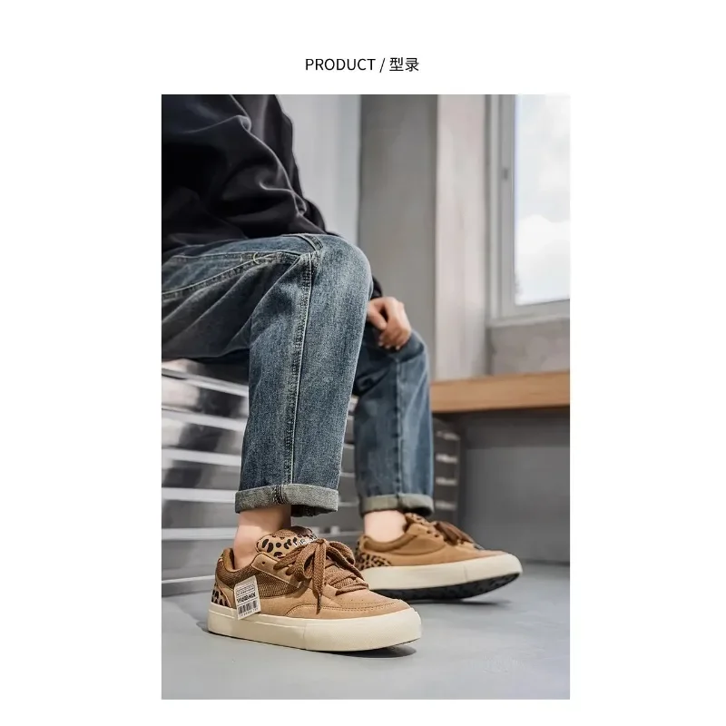 

Fashion Light Man Sneakers Outsole Wear-resistant Non-slip Mixed Color Outdoor Thick Sole Board 2025 Autumn New Men Casual Shoes