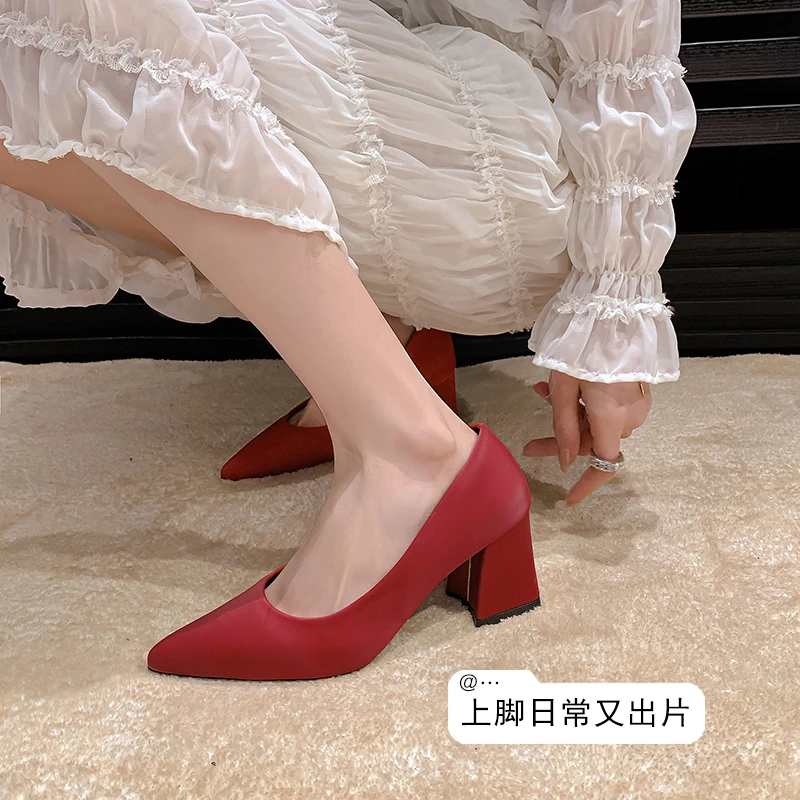 

Large Thick High Heels for Women, Versatile Single Shoes, Work Fashion, Versatile, 2024, 42