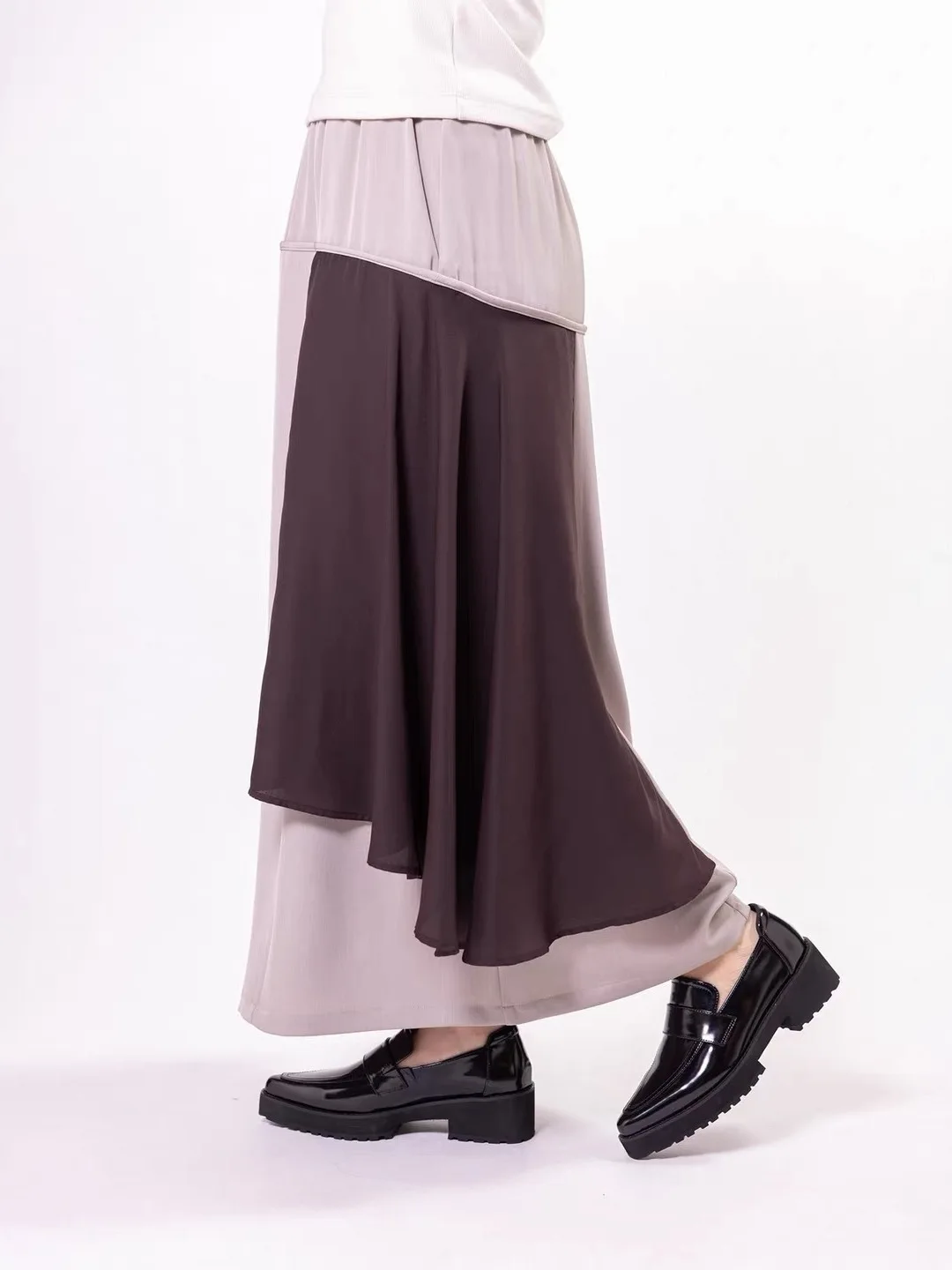 Unique  A-Line  Skirt Color Block Layered Design Loose Fit Natural Waist for Women Autumn Season Ladies Skirt