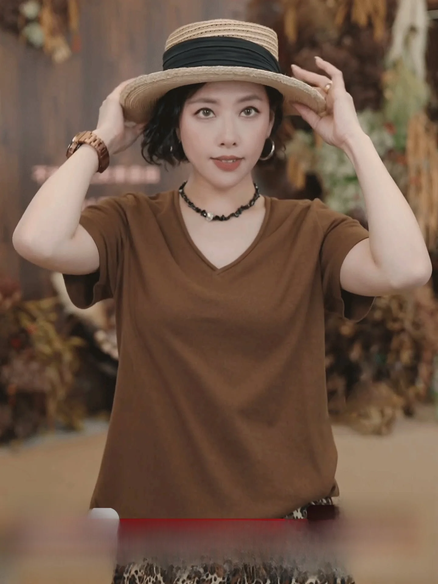 

Мягкая льняная футболка с V-образным вырезом для женщин, летняя, дышащая, с манжетами на рукавах, повседневная, удобная, универсальная, из смесового хлопка, с круглым вырезом