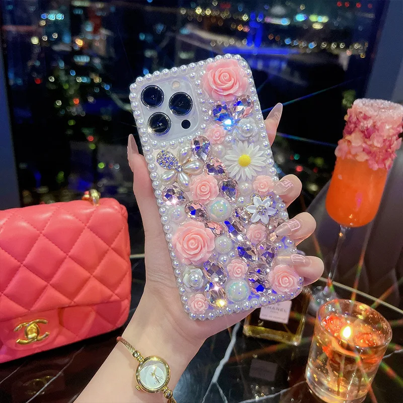 

Full Diamond Light Luxury Style Fully Wrapped Rhinestone Phone Case Suitable for IPhone 16 Pro 15 14 13 12 11 Pro Max Phone Case