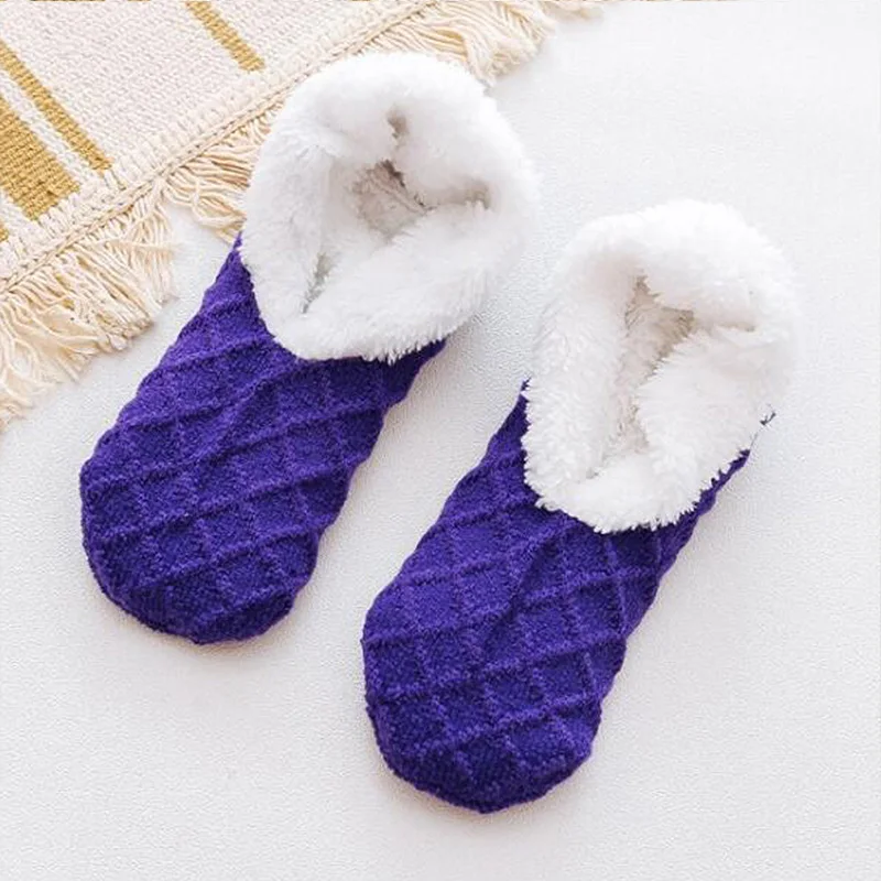 جوارب من الصوف المرجاني المحبوكة غير قابلة للانزلاق بدون عرض جوارب نسائية دافئة بلون سادة