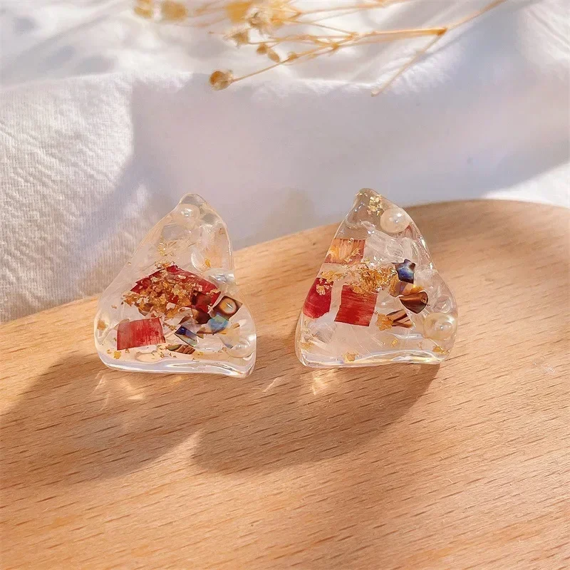 Minar Cute Transparent Resin Flower Earrings for Women Round Square  Real Dye Floral Statement Stud Earrings Holiday Jewelry