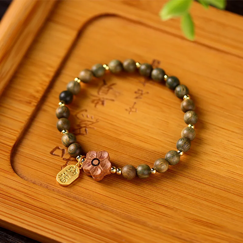 

Natural Green Peach Blossom Prayer Beads For Women Nafu Brand Gold Thread Sandalwood Versatile Bracelet Wooden Jewelry HandStrin