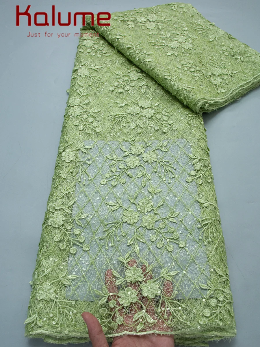 

Высококачественная французская сетчатая тюлевая кружевная ткань Kalume 2026: Африканское сетчатое кружево с хаотичной вышивкой пайетками для свадебных платьев