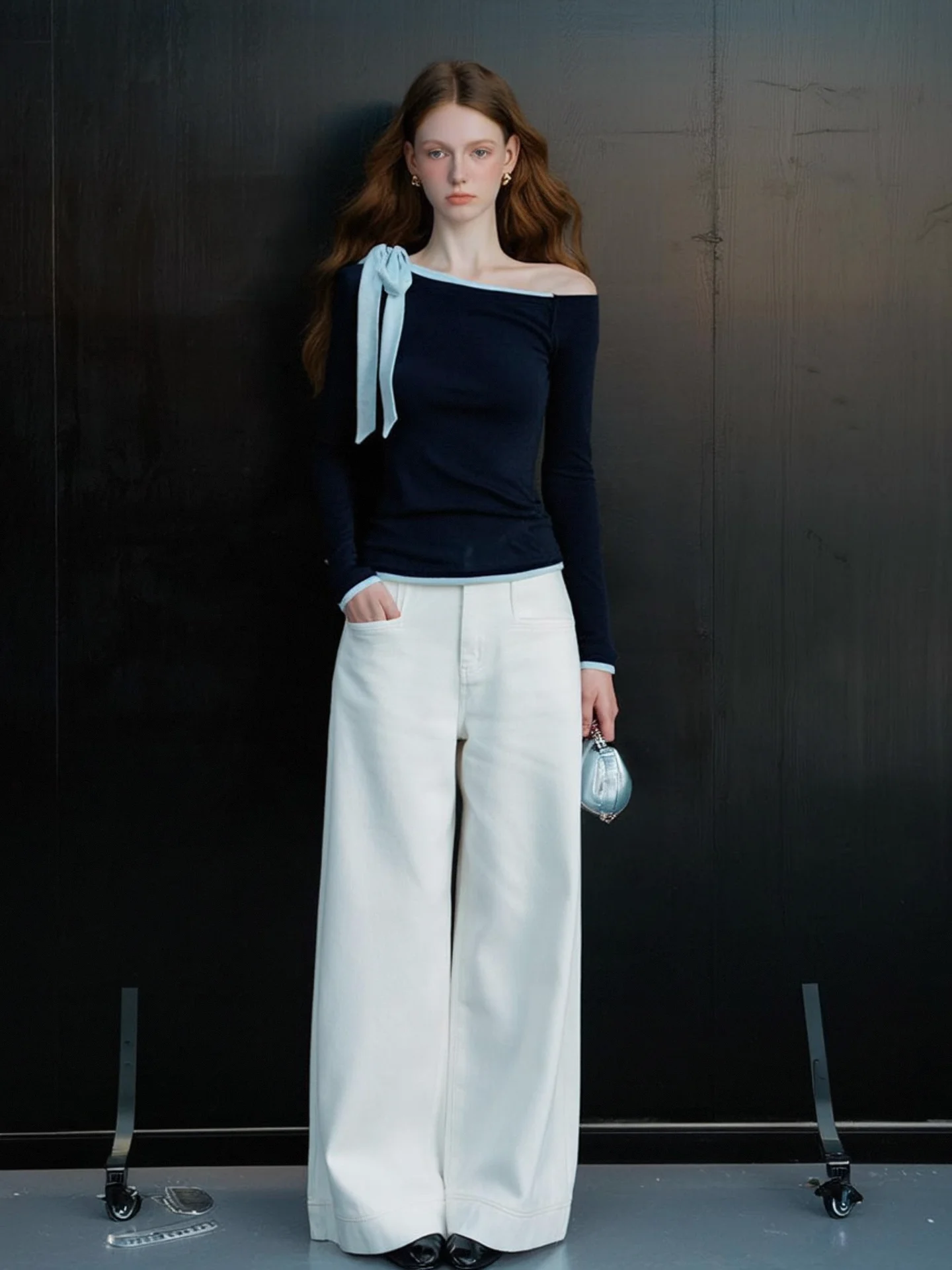 

HUAAPPUW, облегающая футболка с длинным свеком, цветной блуз, пояс, дизайн, повседневный женский топ с колючками на осень 2023 г.