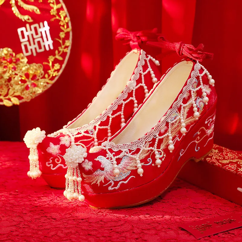 

Свадебные туфли ручной работы с бисером Xiuhe, китайские свадебные туфли Hanfu с вышивкой, на высоком каблуке 8 см.