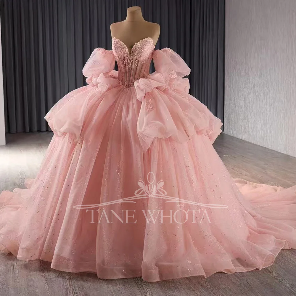 Abito da sera di lusso con scollo a cuore con pizzo sul retro Abito da sera personalizzabile con fiocco rosa con paillettes in rilievo per occasioni speciali