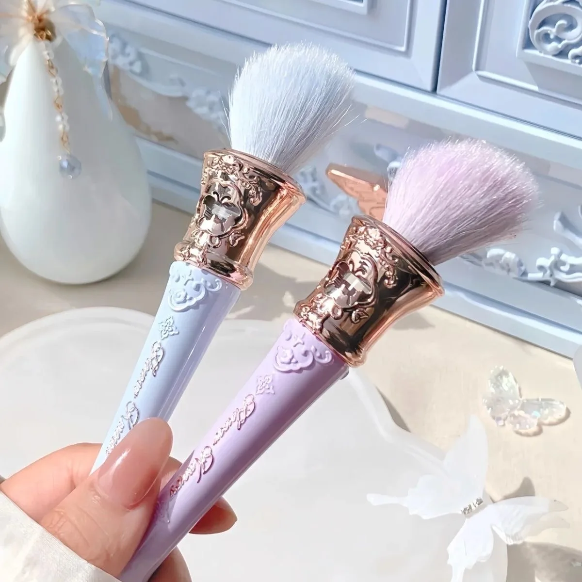 

Flower Knows Powde Blush Spot Brush Little Angel Swan Ballet Strawberry Rococo Wool Fluffy Conditioning Makeup Tool Flowers Know