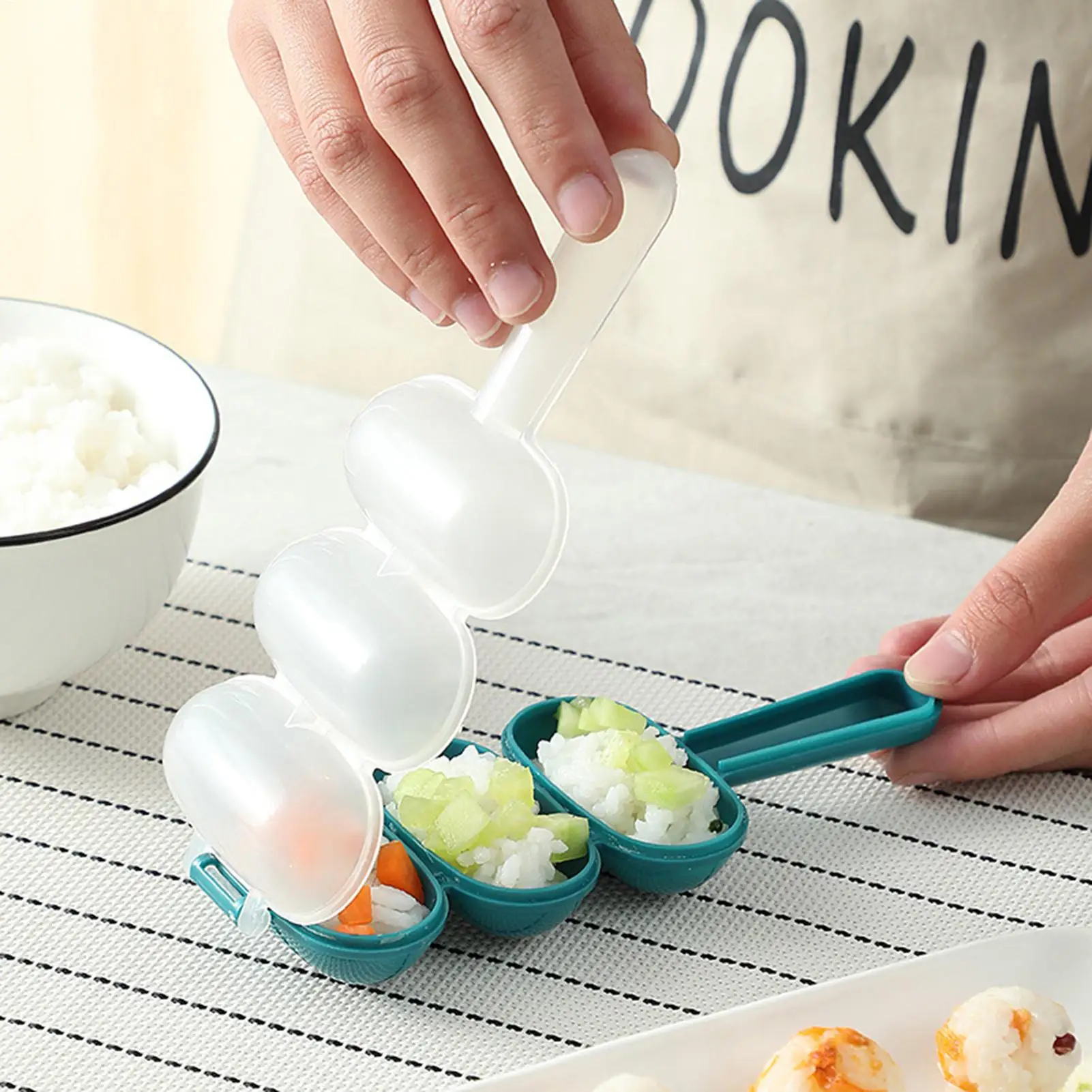 Rice Baller Ball Shaped DIY Sushi Tool Onigiri Mold 3-Cavity Onigiri Mold Shake Molds DIY Sushi Tool for Children Home Kitchen