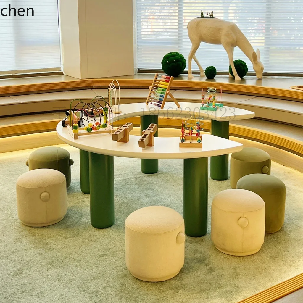 Mezzanine Entertainment Area Table and Chair Set Sales Office Amusement Park Creative Hand-painted Table