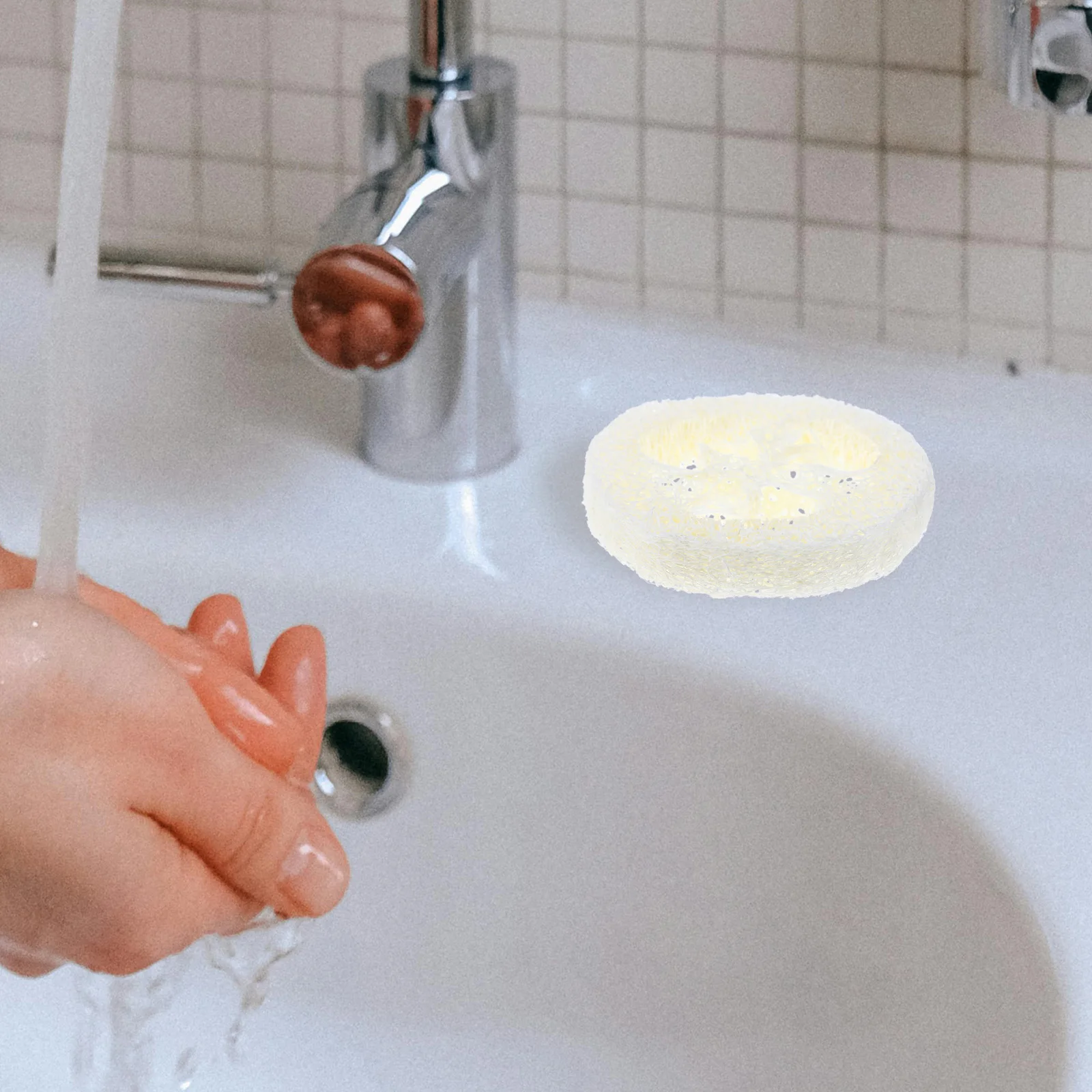 

20pcs Loofah Holder Pad Round Mat with Large Holes Household Soap Accessory Multi-Function Soap Tray for Bathroom