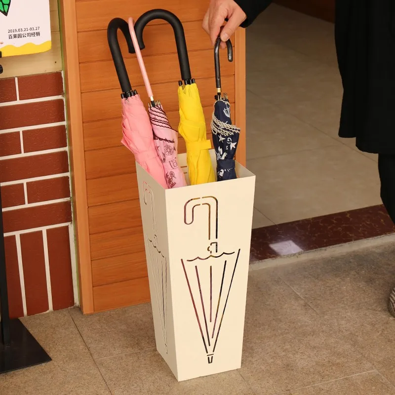 Simple storage bucket Wrought iron storage rack Metal umbrella rack Floor-to-ceiling