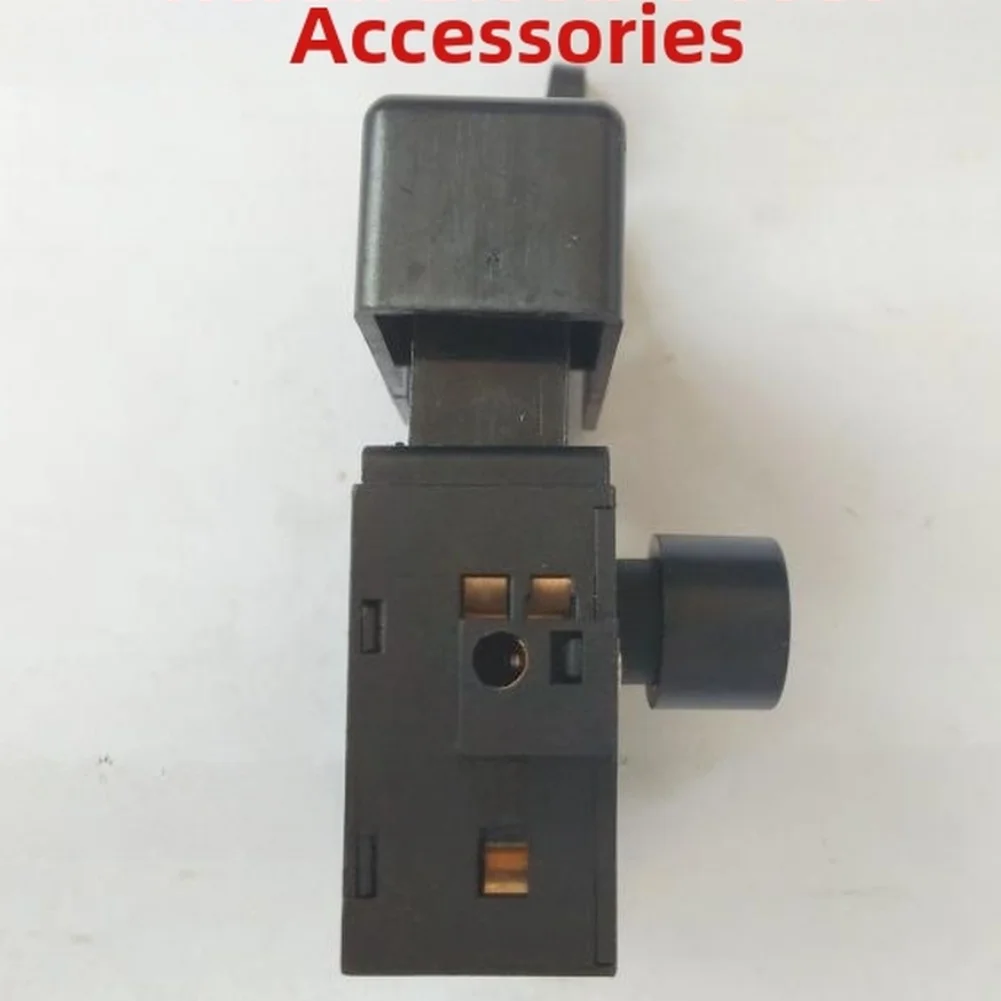 

Сменный переключатель для мощной дрели модели 05127. Прочная конструкция. Эффективное управление при сверлении. Надежная фиксация.