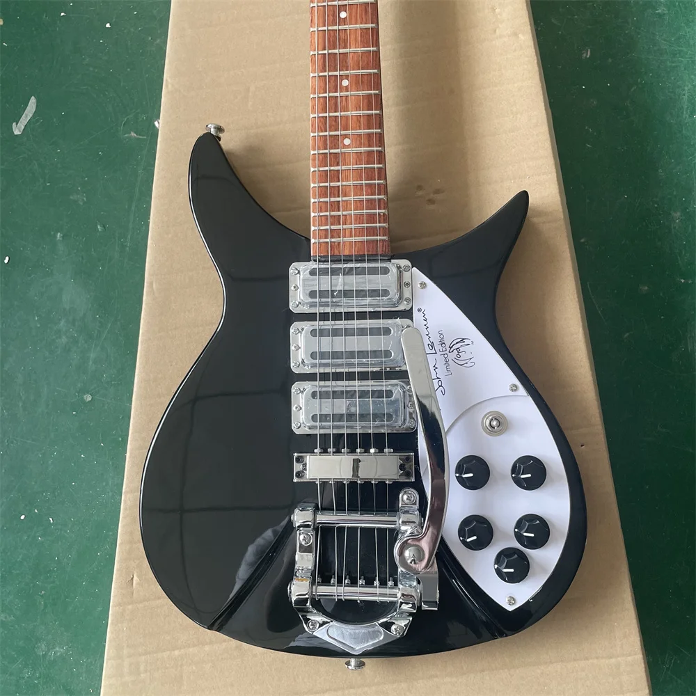 

In stock electric guitar, Ricken 325 electric guitar,Backer 34 inches, can be customized , free shipping