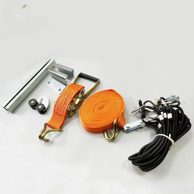 

Настраиваемая система крепления грузов для быстрой фиксации на прицепах-шторках (детали кузова)