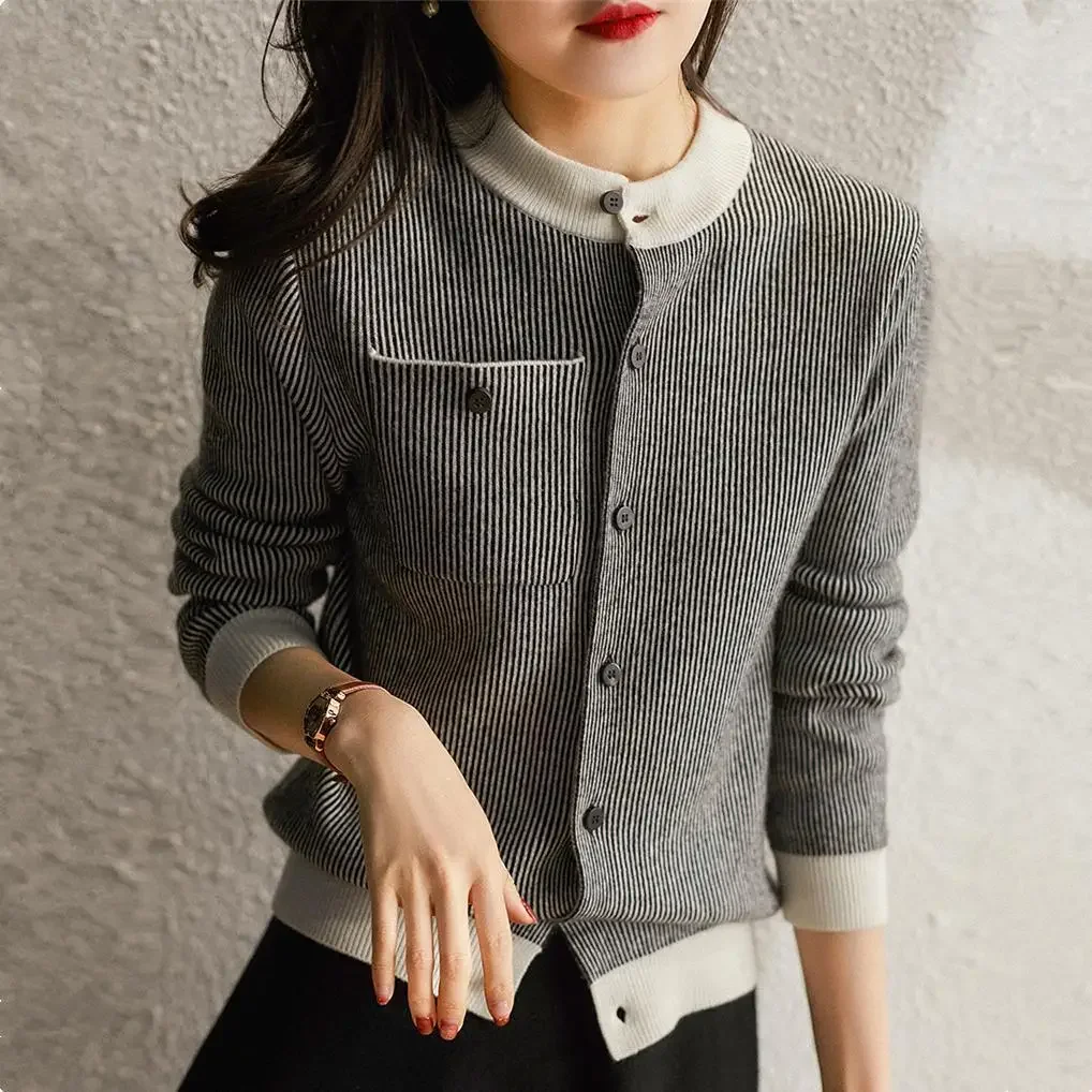 

Autumn Winter Women Cardigans Sweaters Vintage Long Sleeve O-Neck Pockets Loose Fashion Casual Female Wild Striped Knitted Coat