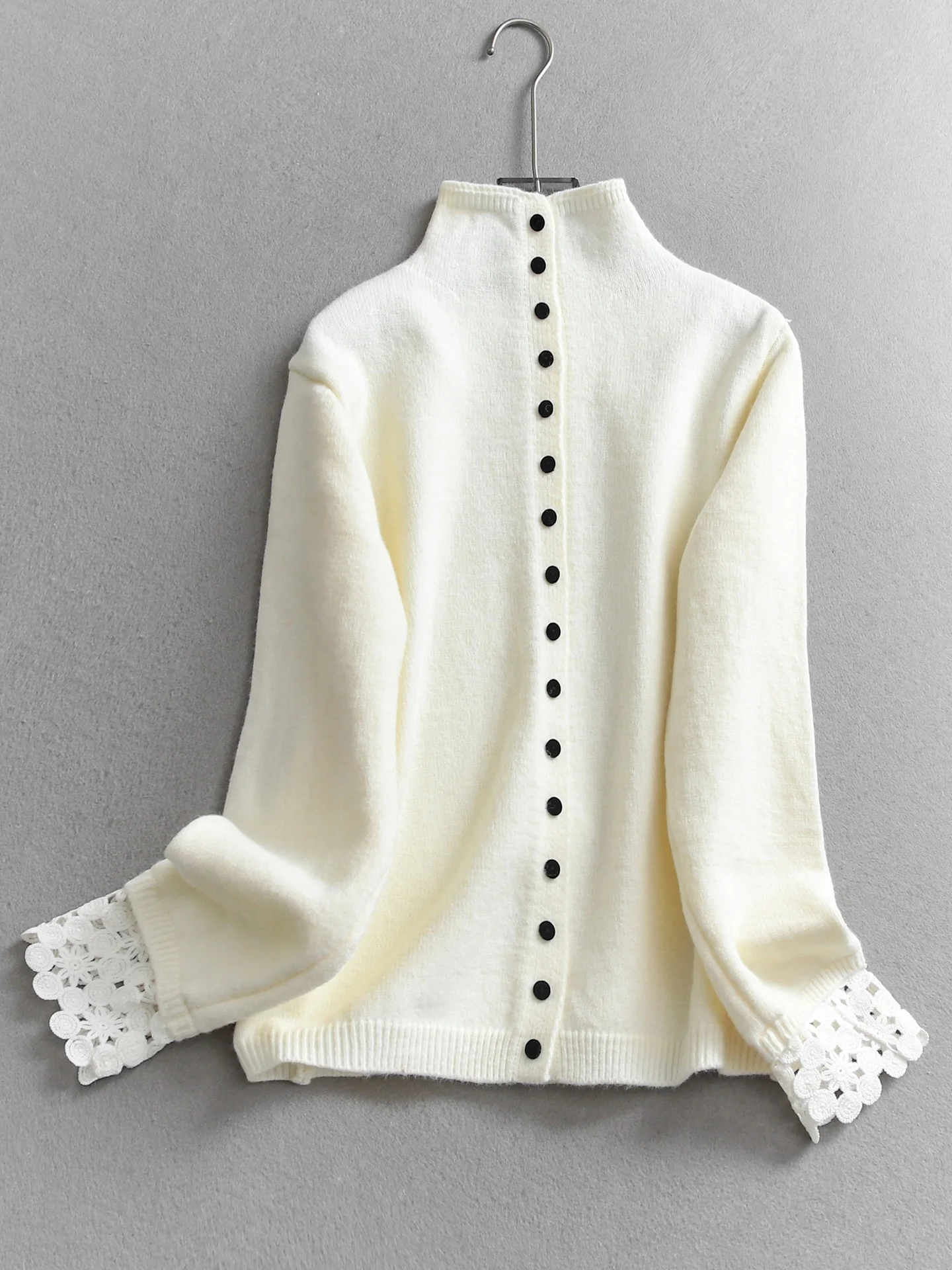 Colletto rialzato vintage con bottoni multipli Caldo maglione a maniche lunghe con fiore a gancio cavo alla moda Cardigan lavorato a maglia da donna