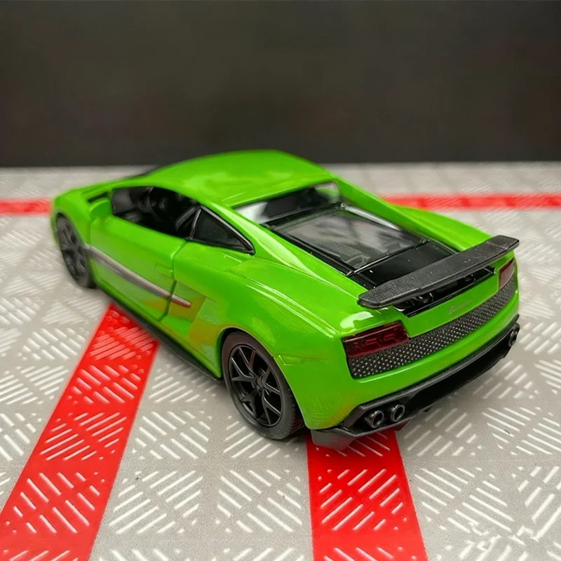 1/36 ランボルギーニ ガヤルド合金クラシックスポーツカーモデルダイキャストメタルトラックレーシングカー車両モデルシミュレーション子供のおもちゃギフト