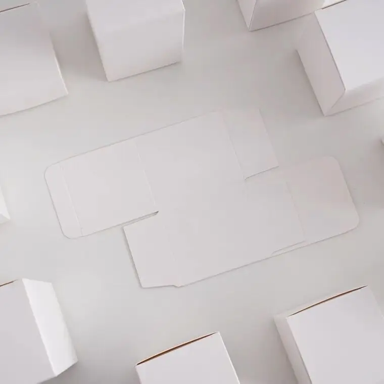 20pcs White Kraft Paper Box Cosmetics Bottle Candle Packaging Party Gift Perfume Essential Oil Handmade Soap Candy Wedding Favor