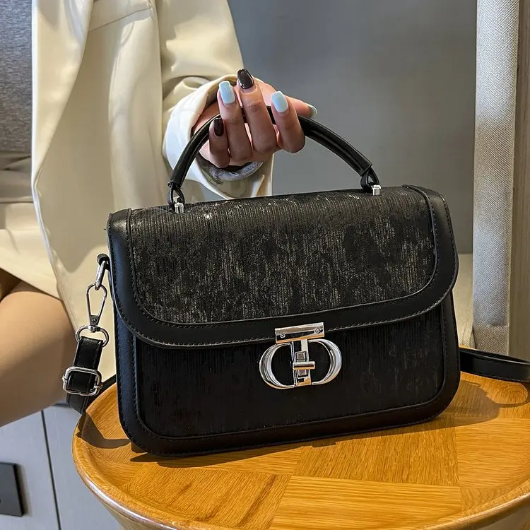 

Новинка 2026 года: Корейская модная сумка премиум-класса с контрастными цветами, трендовая текстурированная универсальная маленькая квадратная сумка через плечо/мессенджер