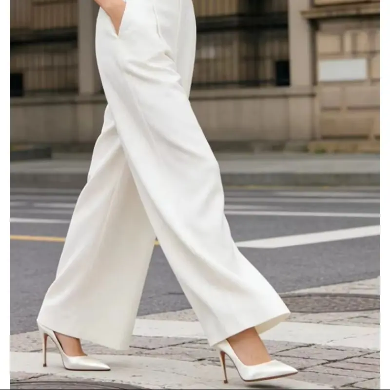 New beige high heels for women with pointed toes and slim heels, exuding a comfortable and comfortable commuting style