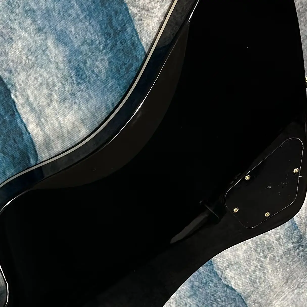 Hot Sale Black Electric Guitars Mahogany Body Rosewood Fretboard view 2