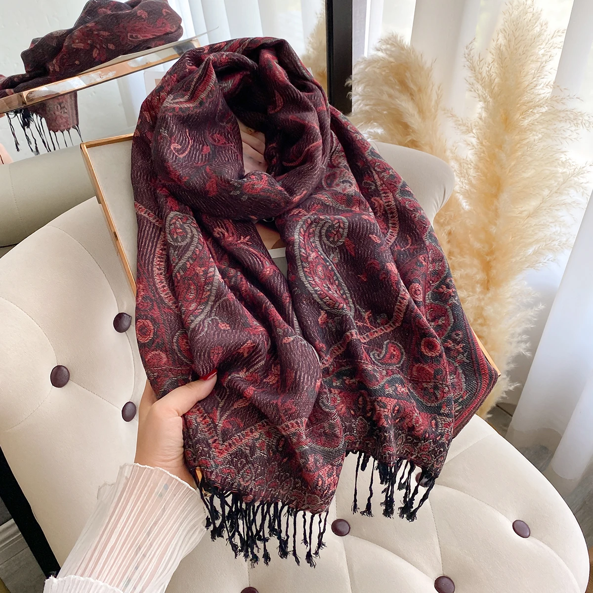 Luxuriöser Winter-Damen-Kaschmirschal – bedruckter, mit Quasten bestickter Schal, warmer Pareo-Umhang und eleganter Poncho – Detail 20