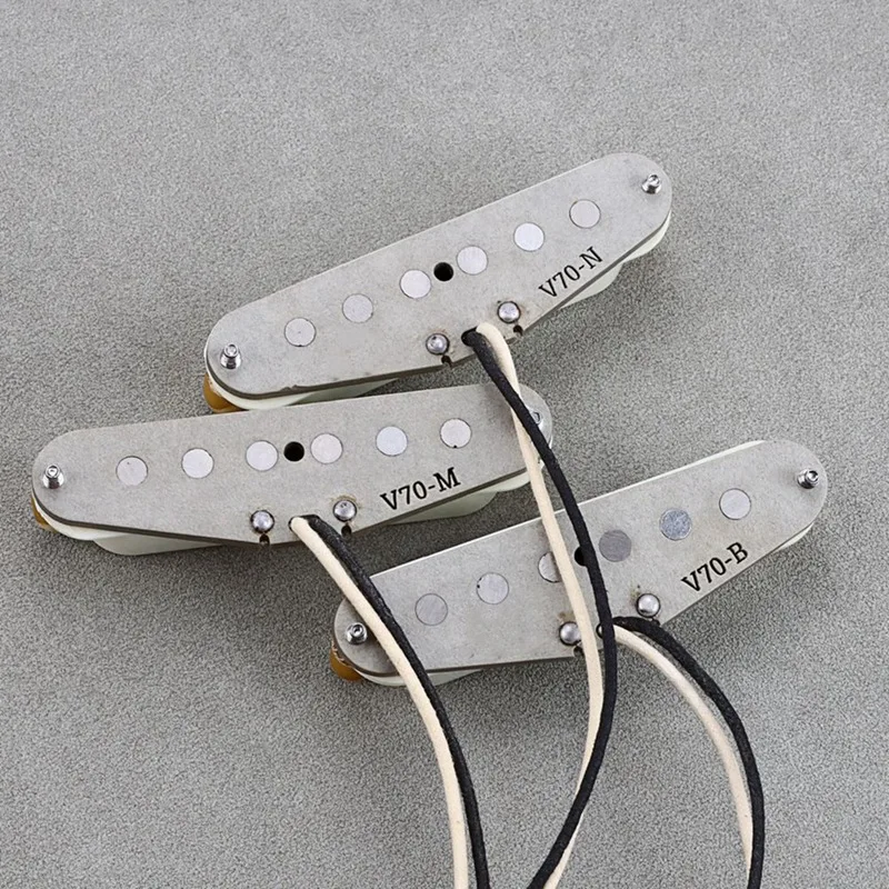 Plastic Guitar Pickups Vintage V70 SSS Alnico 5 Guitar Pickups For Strat Style Guitars,White