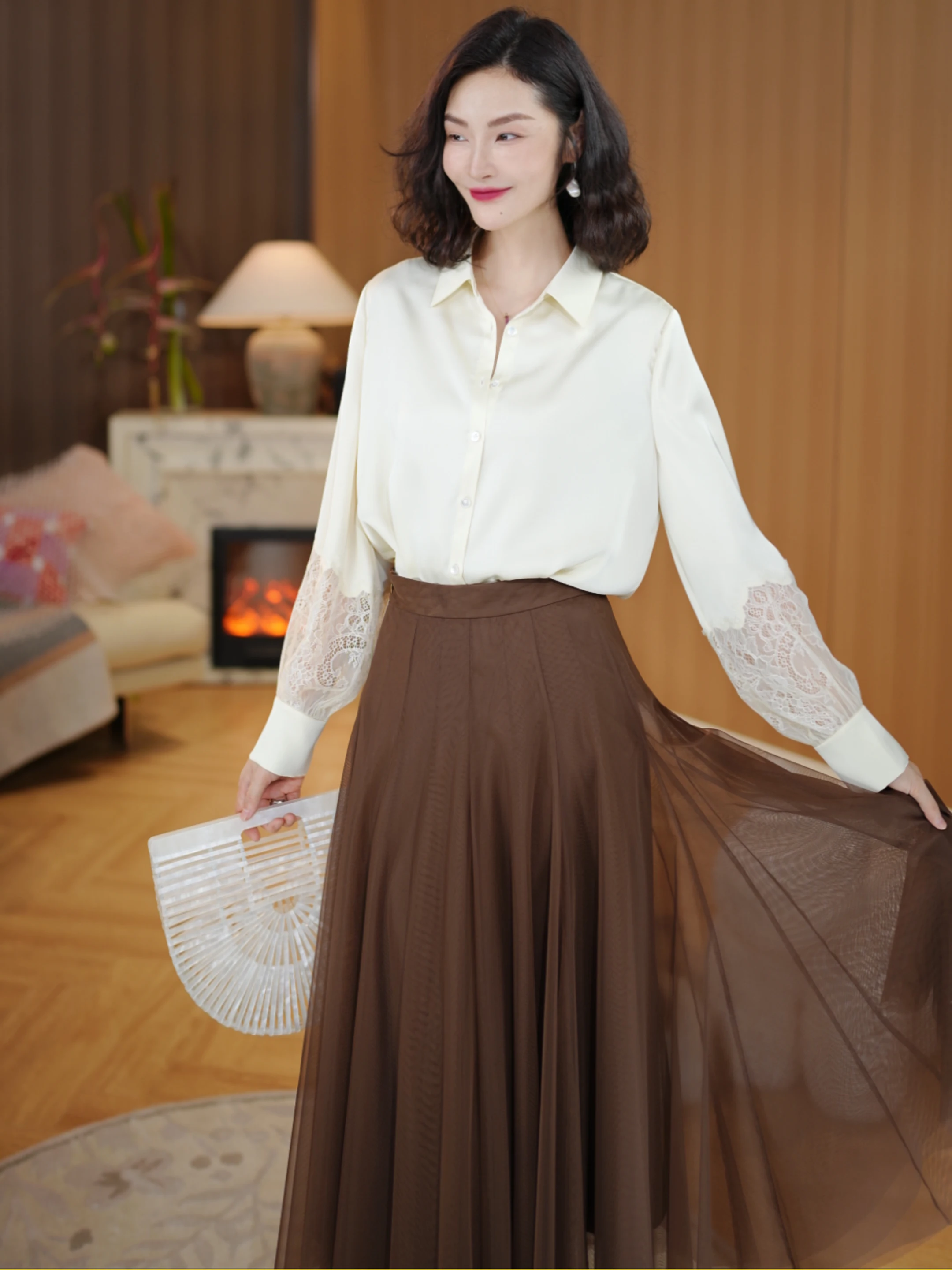 

Элегантная женская шелковая рубашка с длинным рукавом, с оборками на манжетах и кружевной отделкой, классическая универсальная модель для офиса, удобная, дышащая, из полиэстера