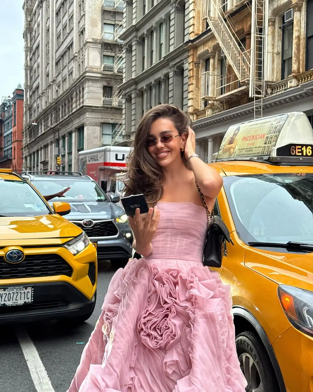 Ofherown فساتين وصيفة الشرف الجديدة المخصصة ثلاثية الأبعاد الكشكشة الزهرية الشاي طول فساتين وصيفة الشرف فساتين حفلات الزفاف للضيوف للنساء