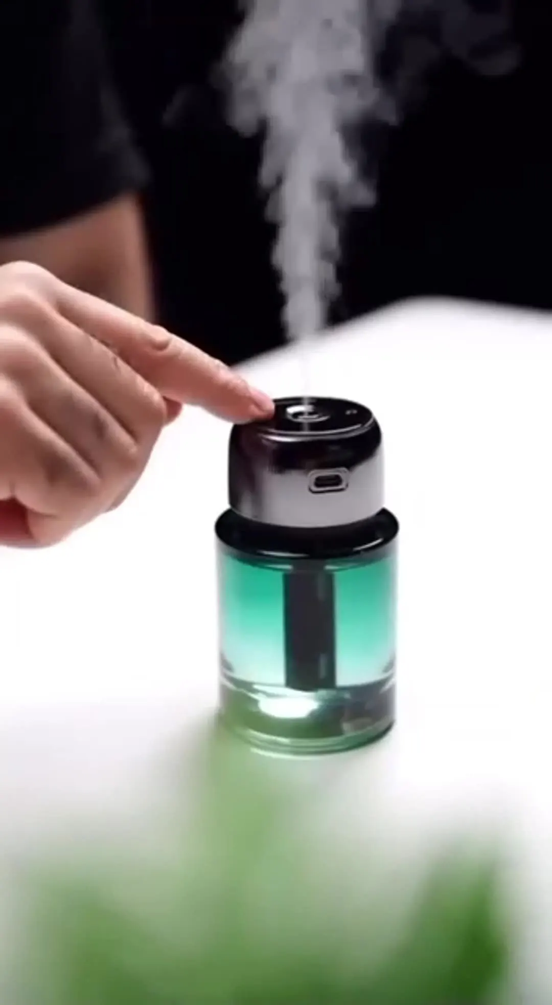 

Car Aromatherapy Machine Ornament Spray Smart Fragrance Instrument Automatic Humidifier Perfume Fragrant Deodorizing long-last