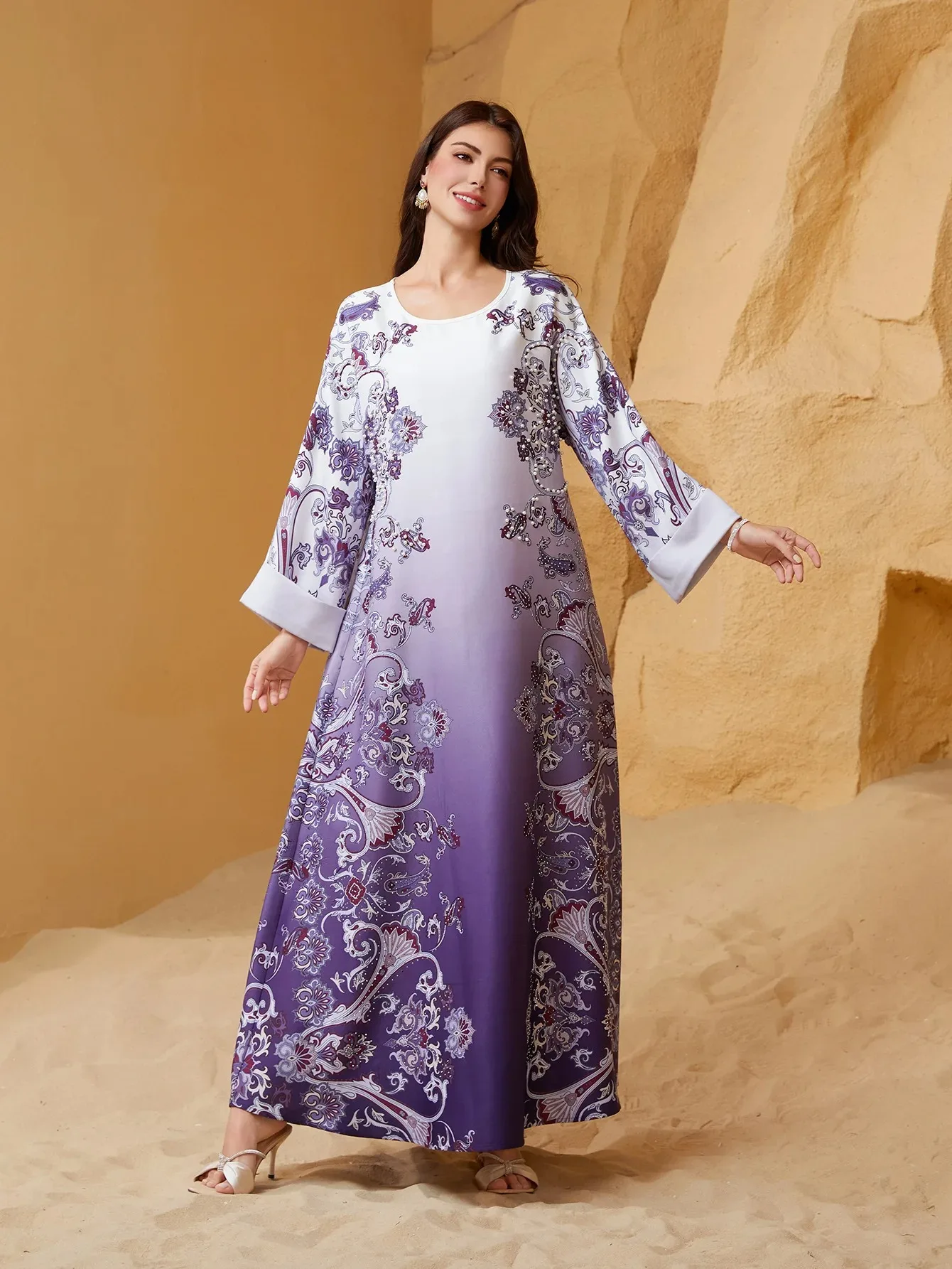Medio Oriente transfrontaliero nuovo abbigliamento da donna musulmana veste stampa perline di diamanti caldi girocollo commercio estero all'ingrosso