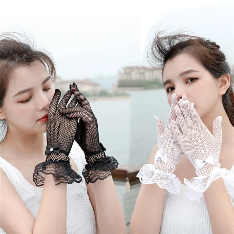 

Female Thin Fishnet Mesh Gloves Women Black White Summer Uv-proof Gloves Fashion Ruffle Full Finger Lace Mittens HLST05