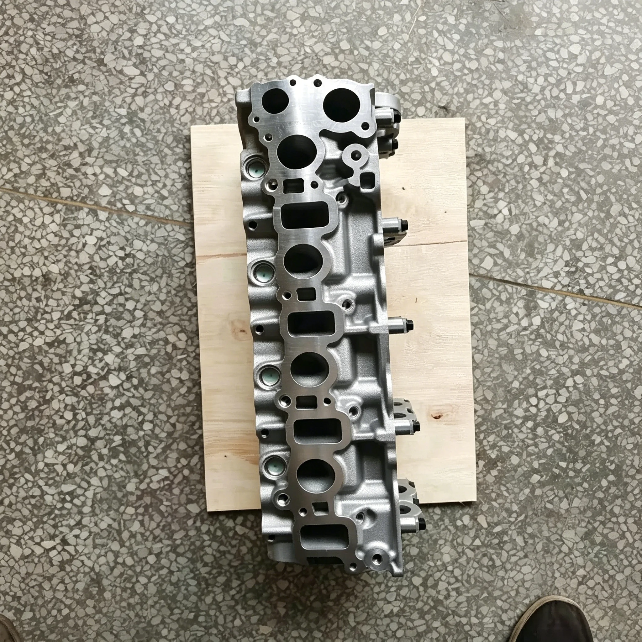 for High Performance1KD3.0T Engine Parts OE11101-30050 Cylinder Head for TOYOTA Land Cruiser Prado Hilux Fortuner 4Runner Hiace