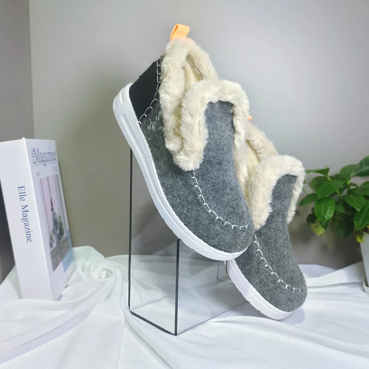 Winter Women's Plush Skin-friendly Warm Snow Boots 2026 New Sewing Thread Non-slip Wear-resistant Round-headed Cotton Shoes - view 4