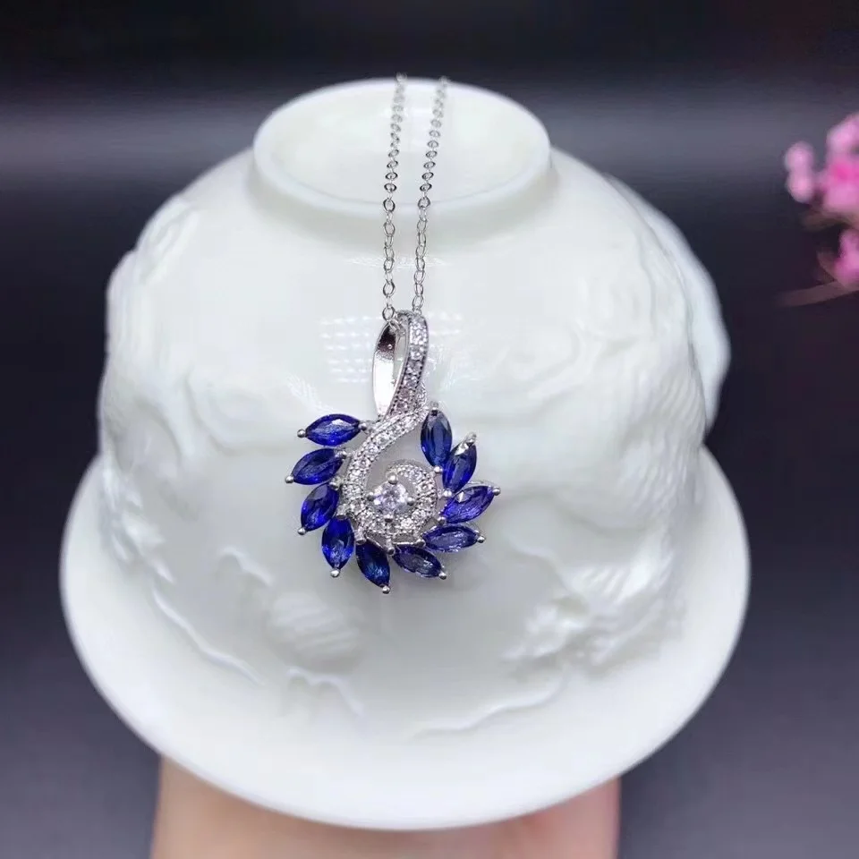 

New 925 silver inlaid natural sapphire pendant, fresh and lovely, simple and atmospheric, can be customized