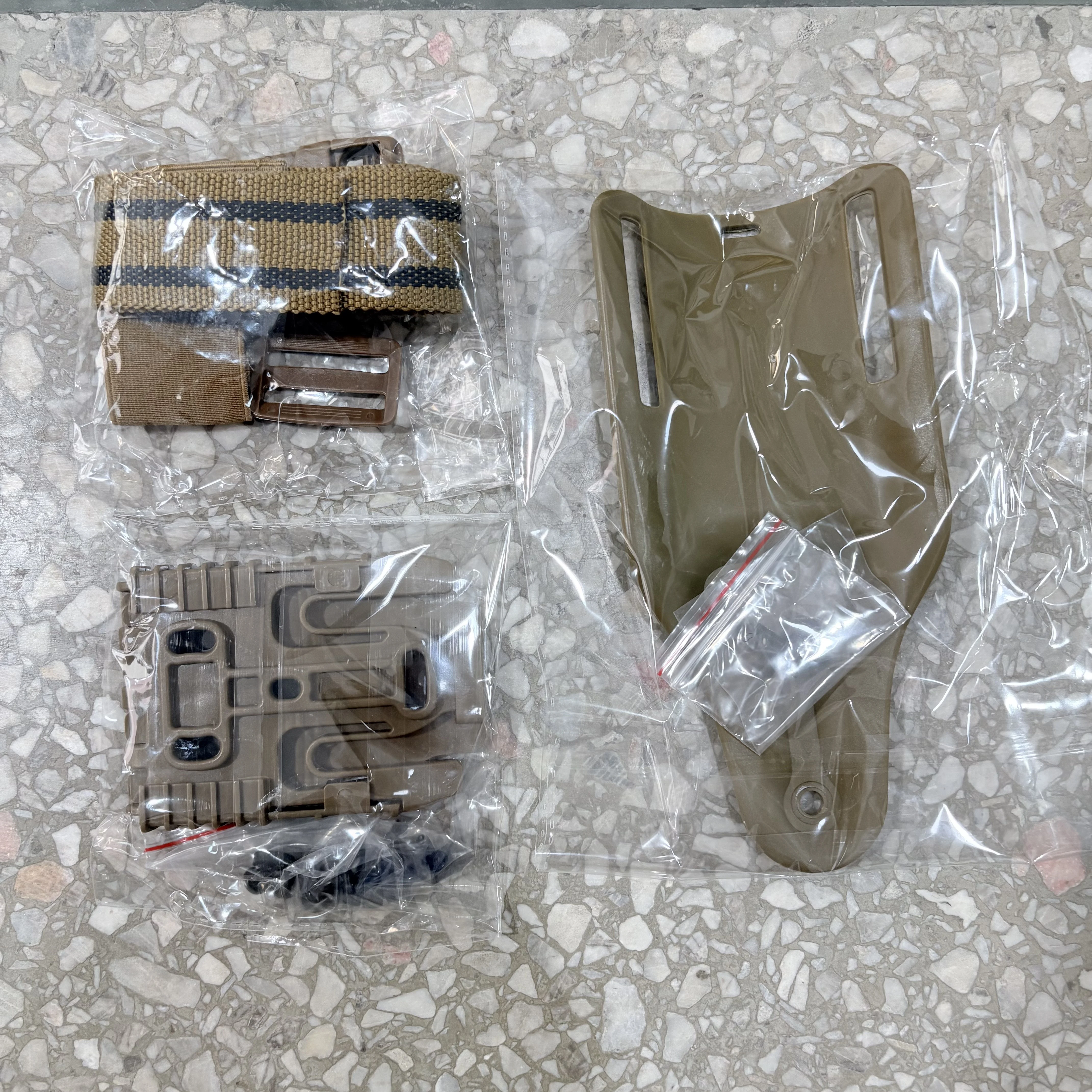 3-teiliges Drop-Leg-Holster-Set mit Schnellverschluss und QLS 19/22-Adapter – Gürtelschlaufe, bequem, elastisch und gummiert für Jagd und Angeln – Detail 17